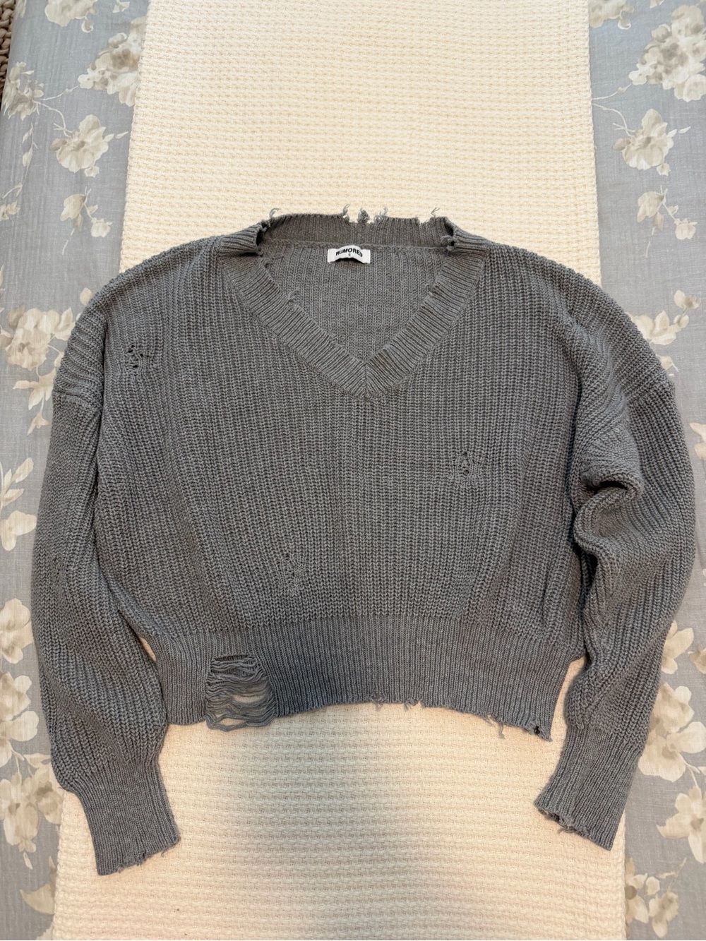 Rumored Gray Distressed Ribbed Knit SET - Picture 3 of 4